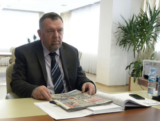 Влада преузима Железнице РС!